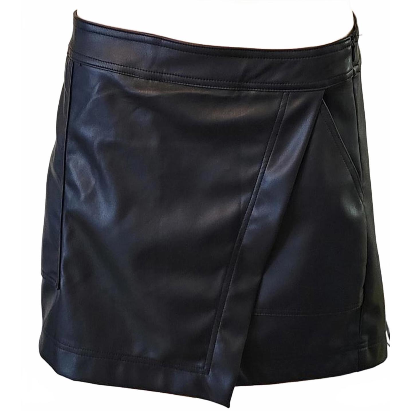 Fahsyee Women's Black Faux Leather Skorts Mini Shorts Wrapped Skirt Size L